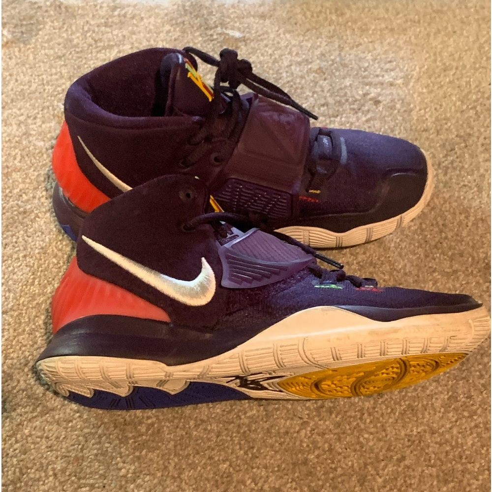 Nike Kyrie 6 Enlightenment Size 4Y GUC